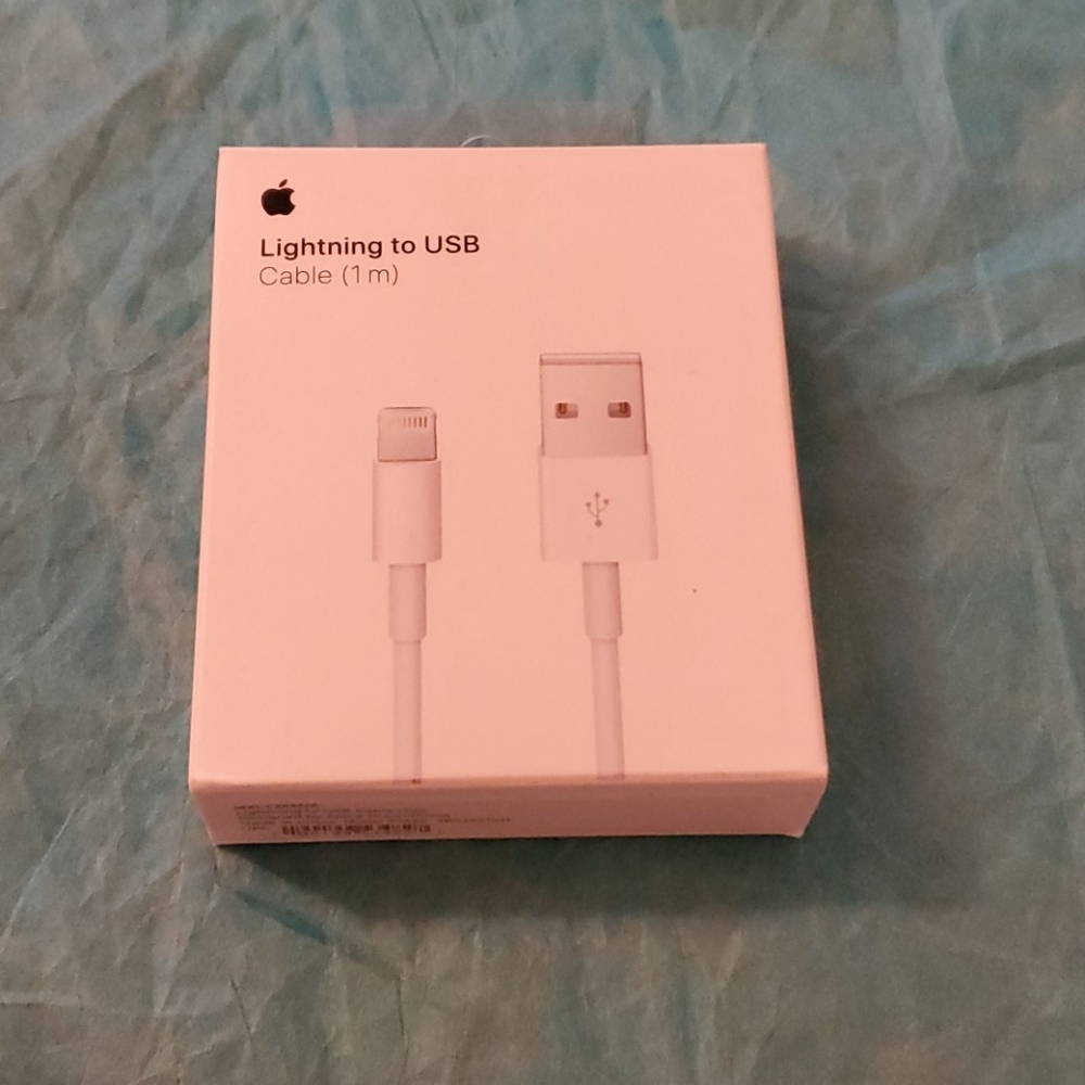 APPLE LIGHTNING TO USB CABLE